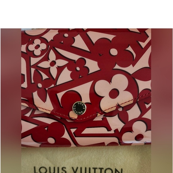 Louis Vuitton Long Wallet - Picture 13 of 13